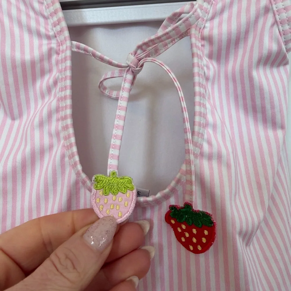 Bella Bliss Girls Strawberry Pink Seersucker Swimsuit Size 3